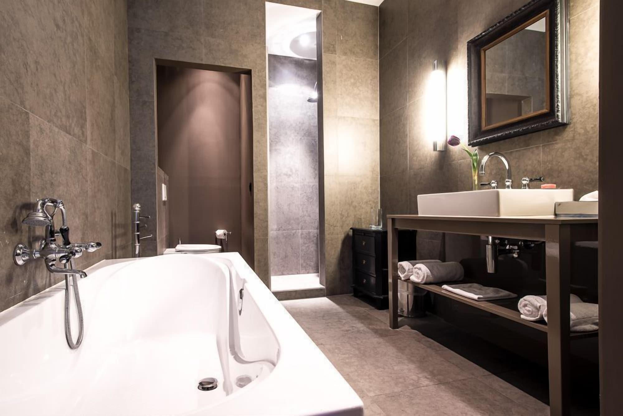 Hotel Les Nuits Antwerpia Zewnętrze zdjęcie